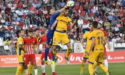 Soi kèo Almeria vs Malaga, 02h00 ngày 21/07/2020 – giải hạng Hai Tây Ban Nha.