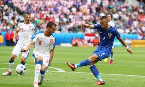 Soi kèo hiệp 1 Croatia vs Séc, 23h00 ngày 18/6 Euro 2021
