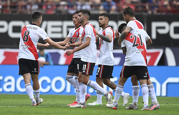 Soi kèo Velez Sarsfield vs River Plate